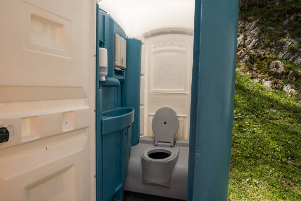 Best ADA-Compliant Portable Toilet Rental  in Hendron, KY